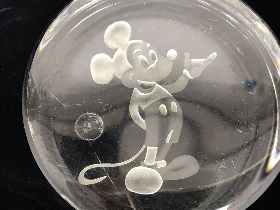 Vintage Walt Disney Productions Mickey Mouse Paperweight [Photo 3]