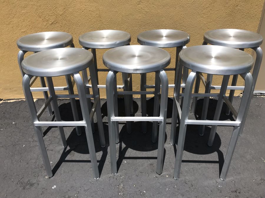 (7) Metal Barstools Chairs 30.5'H X 18'W [Photo 3]