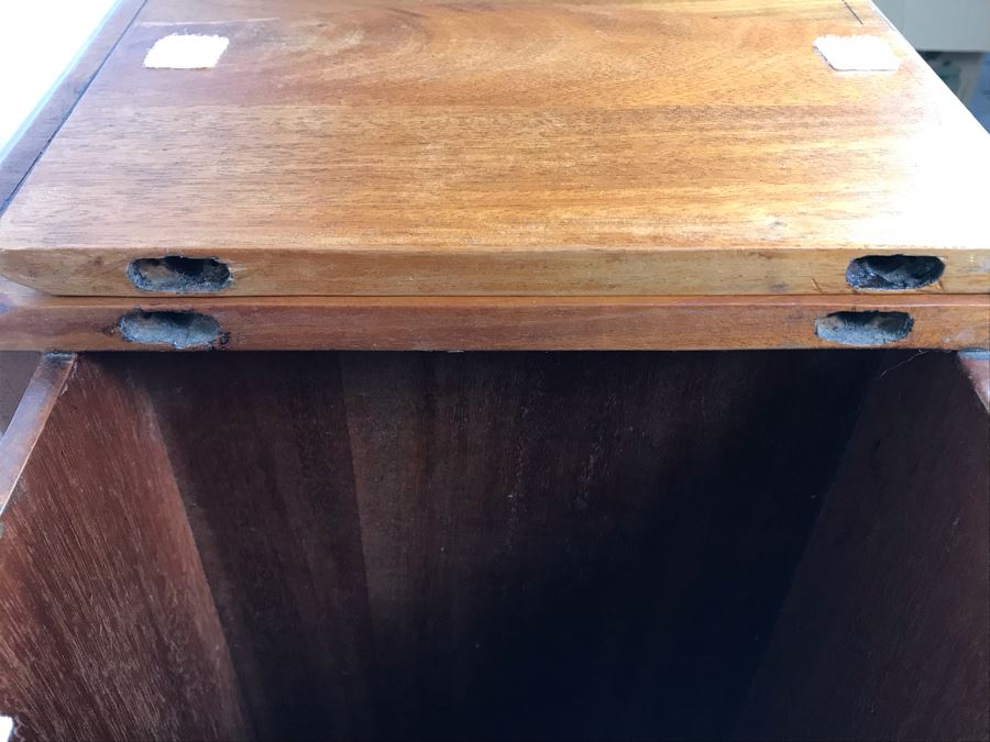Stunning Antique Hekman Furniture Co Sewing Cabinet Grand Rapids Mi - Note Hinges On Top Side Doors Are Not Attached 30'W X 14'D X 29'H [Photo 19]