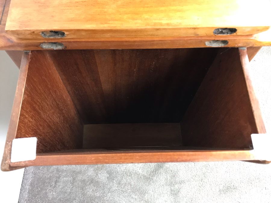 Stunning Antique Hekman Furniture Co Sewing Cabinet Grand Rapids Mi - Note Hinges On Top Side Doors Are Not Attached 30'W X 14'D X 29'H [Photo 18]