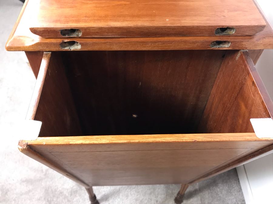 Stunning Antique Hekman Furniture Co Sewing Cabinet Grand Rapids Mi - Note Hinges On Top Side Doors Are Not Attached 30'W X 14'D X 29'H [Photo 23]