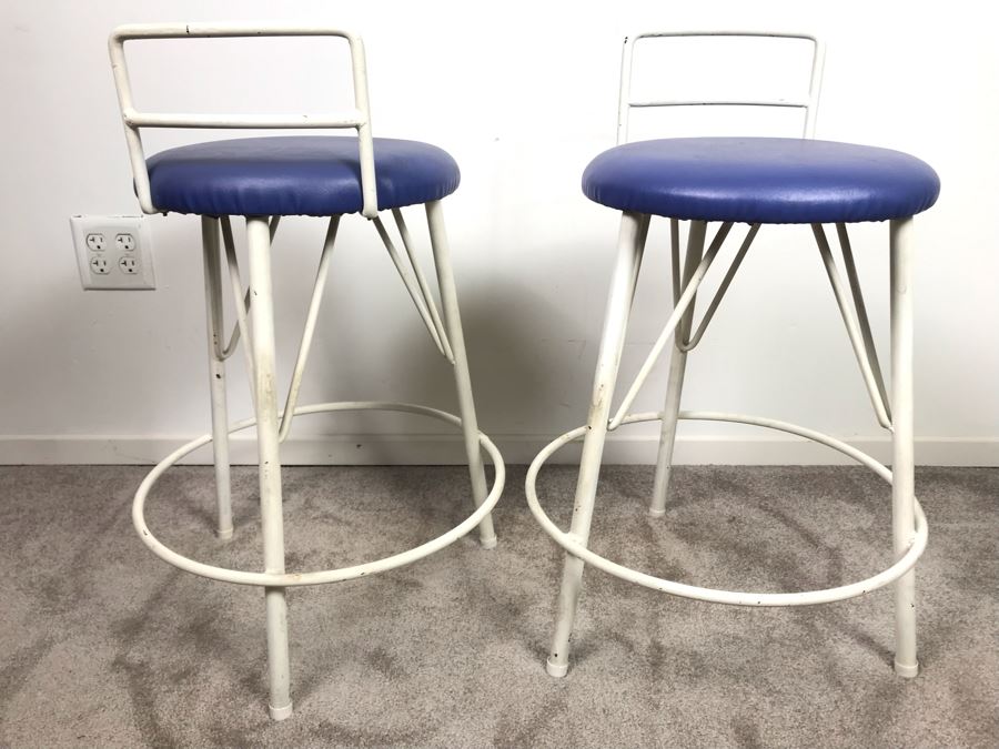 Pair Of Mid-Century Heavy Duty Metal Bar Stools 22' Seat Height [Photo 6]