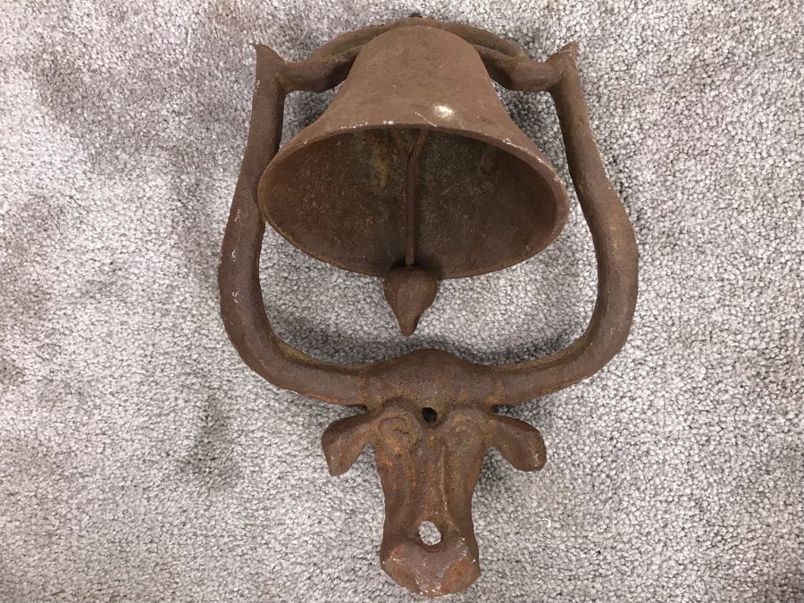 Old Cast Iron Metal Hanging Bell With Cow Decoration Working 12'H X 9'W [Photo 1]