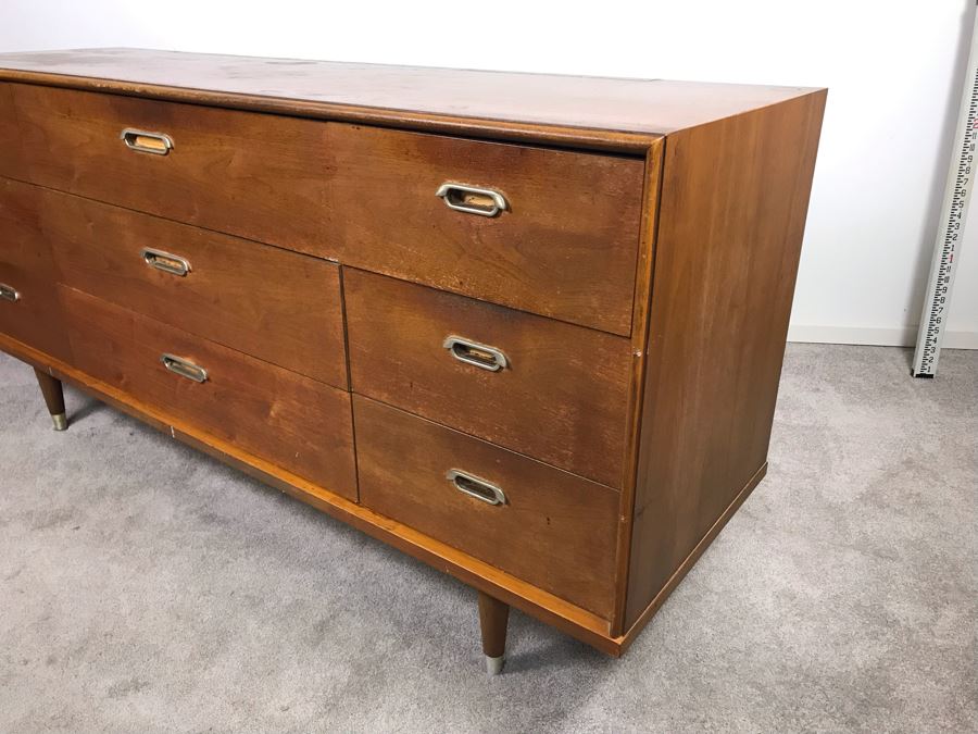 Mid-Century Modern 1962 9-Drawer Chest Of Drawers Dresser By B.P. John Furniture Corp - Needs Refinishing 64'W X 19'D X 30'H [Photo 10]