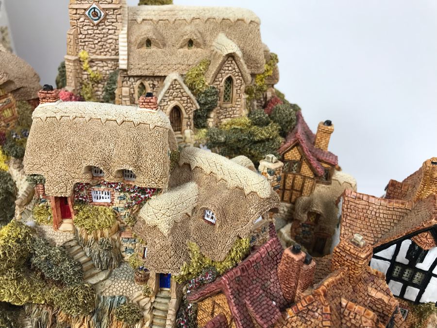 Limited Edition Lilliput Lane 1989 St. Peter's Cove With Box Handmade In U.K. Limited To 3,000 Retailed Over $2,000 [Photo 6]