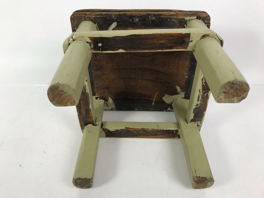 Antique Milking Stool 10' X 9.5' X 9'H [Photo 5]