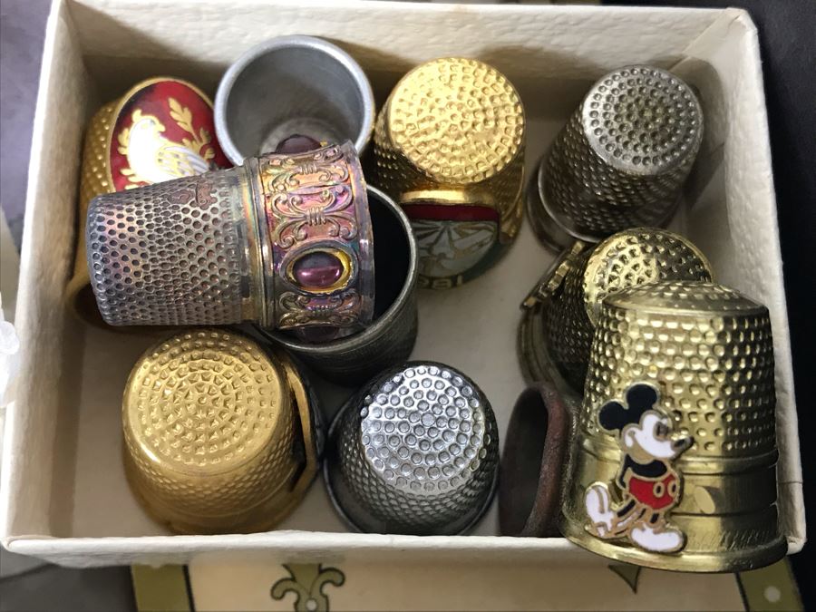 Large Collection Of Thimbles - Some Sterling Silver - See Photos For Sampling [Photo 2]