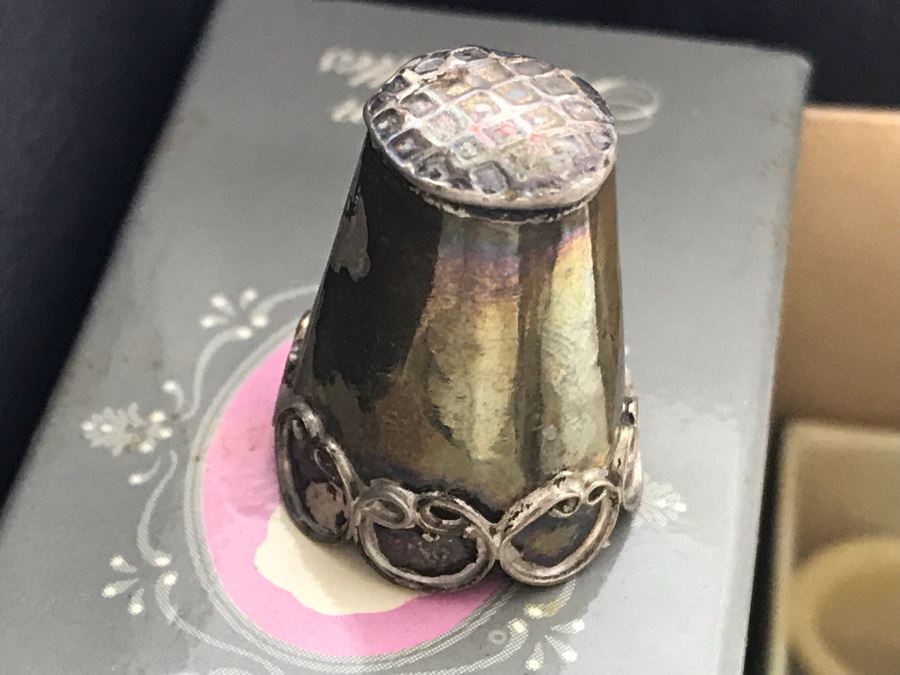 Large Collection Of Thimbles - Some Sterling Silver - See Photos For Sampling [Photo 6]