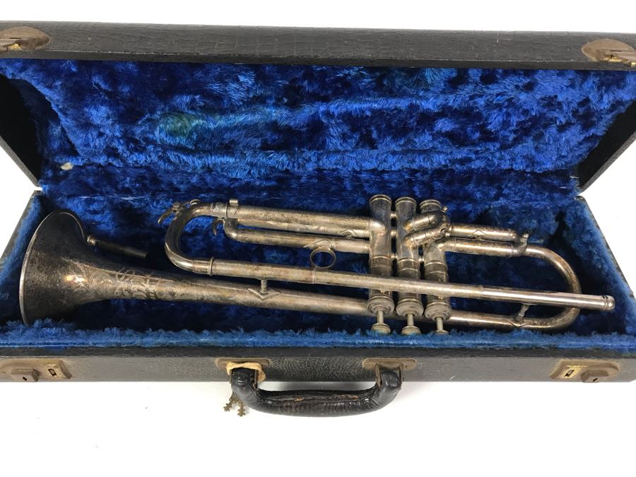 Vintage Trumpet With Case Elkhart, Indiana [Photo 5]