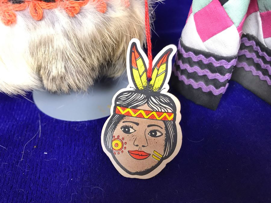JUST ADDED - (4) Native American Dolls [Photo 3]