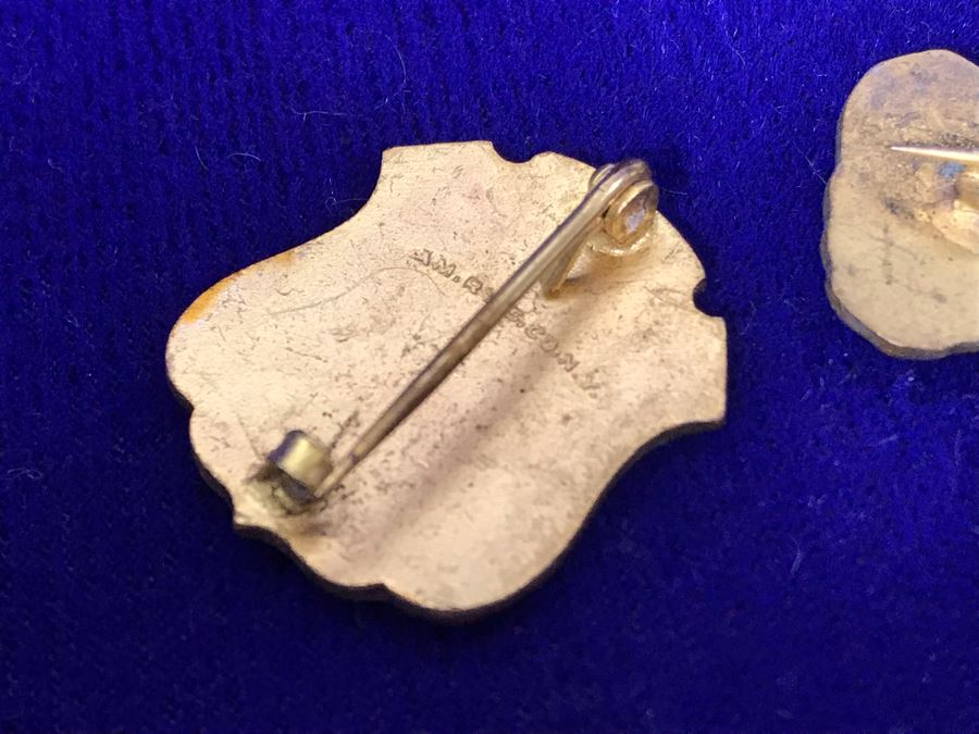 JUST ADDED - Vintage Button And Pin Collection [Photo 8]