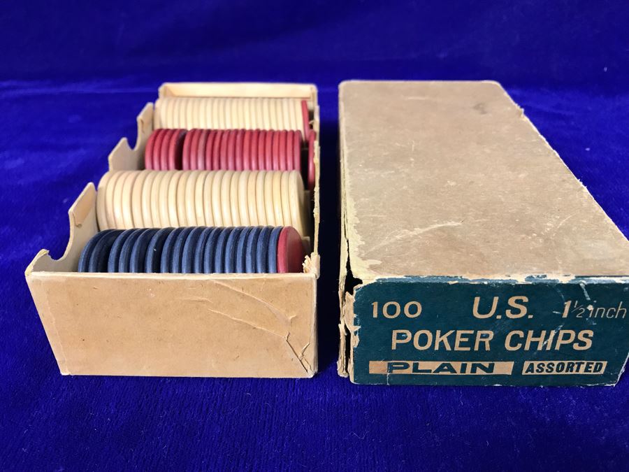 JUST ADDED - Vintage U.S. Poker Chips 1.5' With Box [Photo 1]