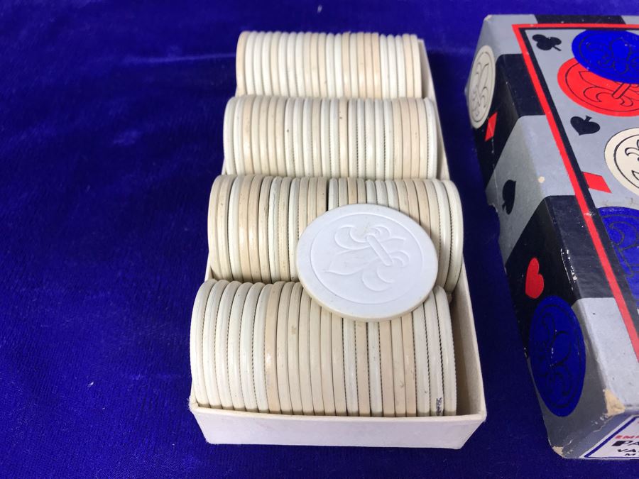 JUST ADDED - Van Dyke Embossed Fluer De Lis Paper Poker Chips With Box [Photo 4]
