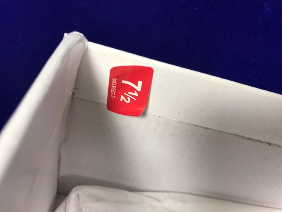 New Pair Of Women's Sperry Top-Siders Size 7.5 Retails $90 [Photo 6]