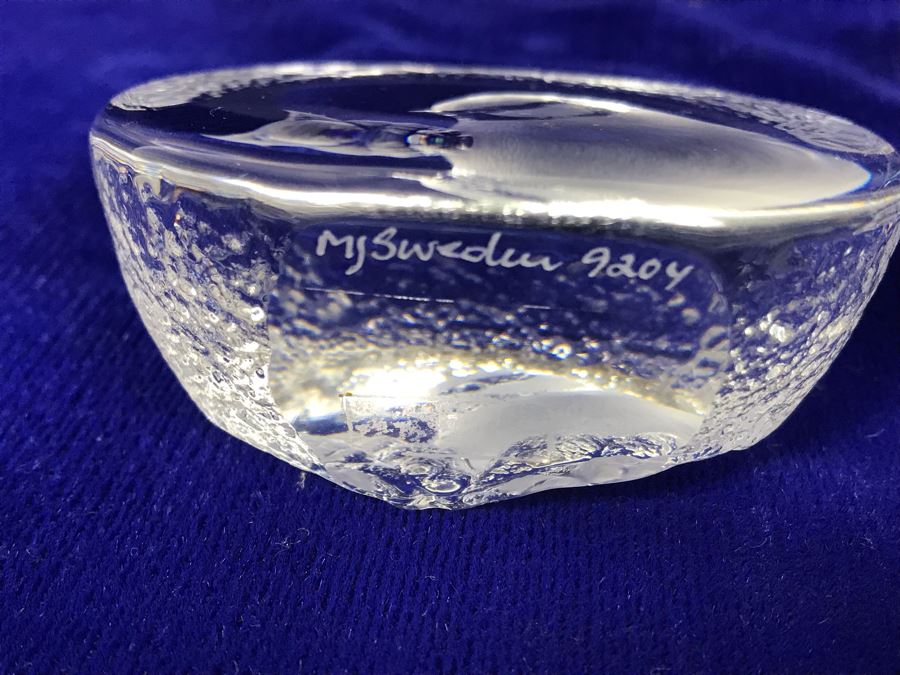 Set Of (3) Signed Crystal Sculptures By Mats Jonasson - Tiger 7'H And Pair Of Birds [Photo 2]