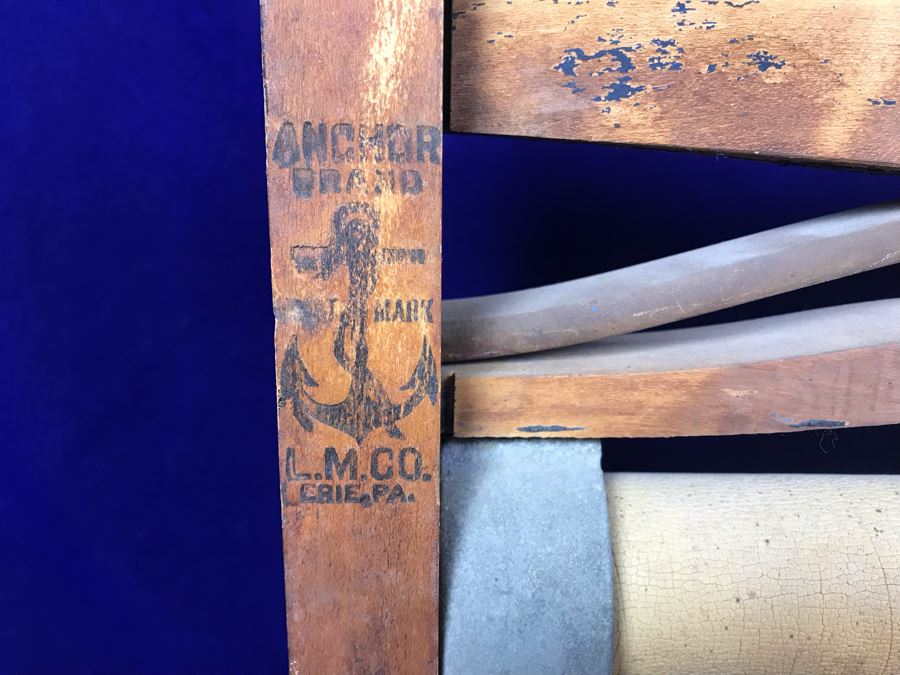 JUST ADDED - Vintage Anchor Brand Wooden Clothes Wringer [Photo 3]
