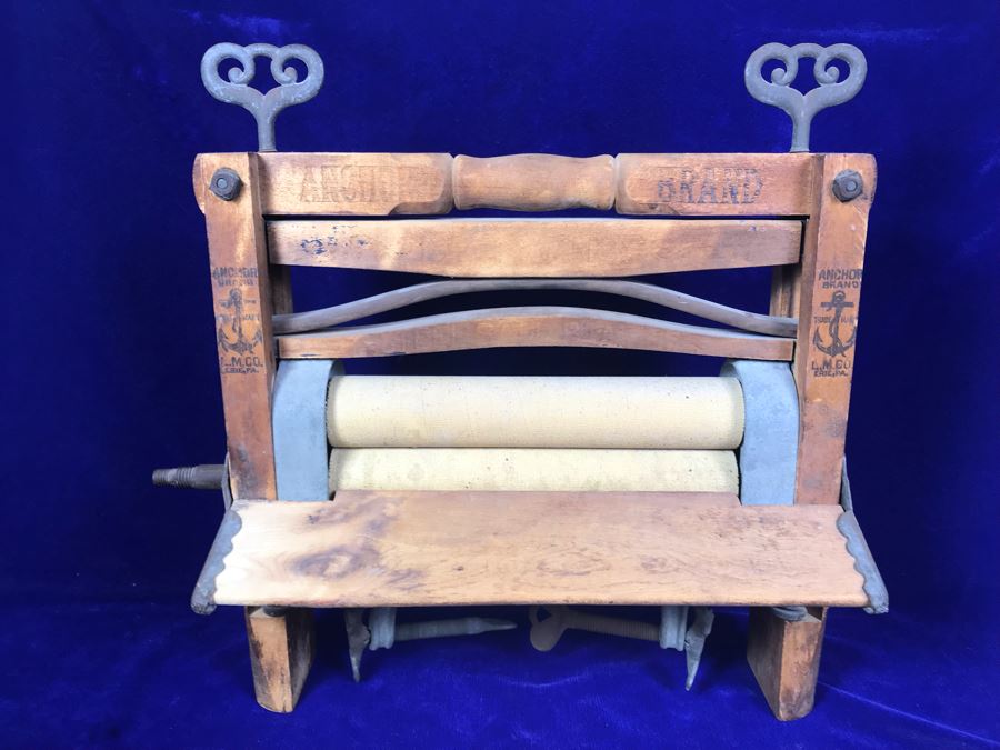 Vintage Anchor Brand Wooden Clothes Wringer [Photo 1]