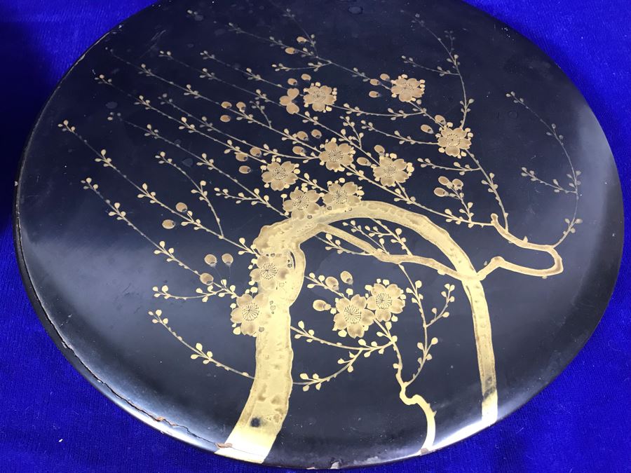 Stunning Vintage Asian Black And Gold Lacquer Divided Tray Box 12'R [Photo 4]