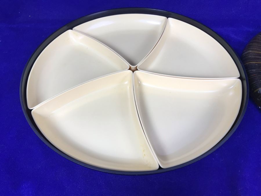 Divided Japanese Mid-Century Tray With Lid By OMC [Photo 6]