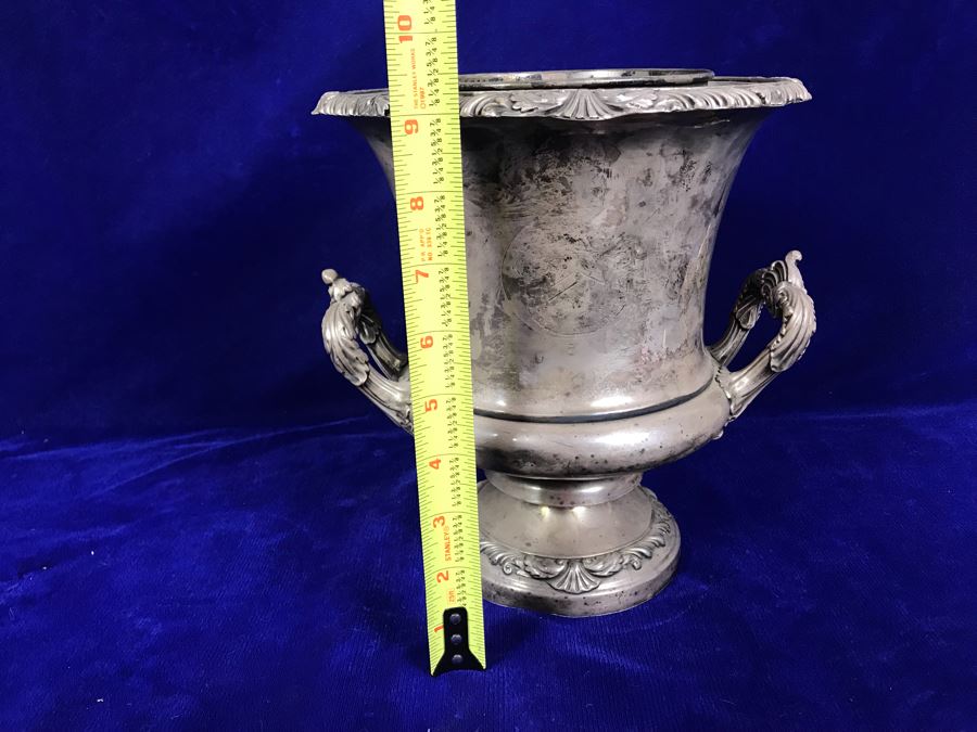 Antique Champagne Bucket Bearing Coat Of Arms 9.5'H [Photo 19]