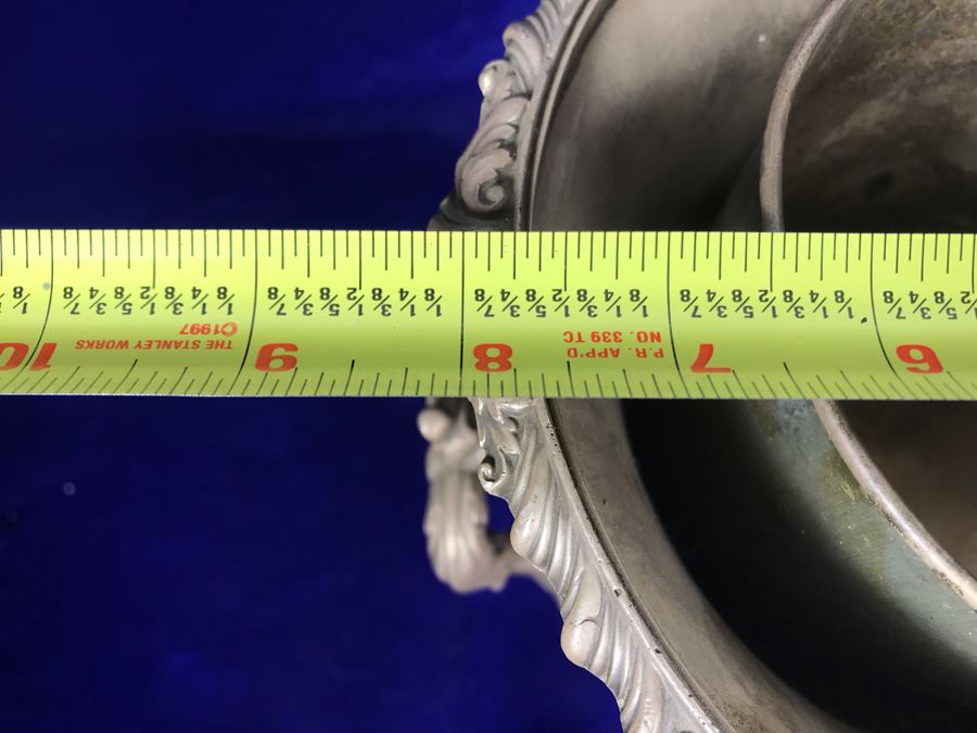 Antique Champagne Bucket Bearing Coat Of Arms 9.5'H [Photo 20]