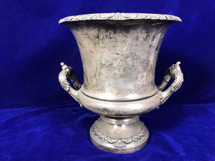 Antique Champagne Bucket Bearing Coat Of Arms 9.5'H [Photo 10]
