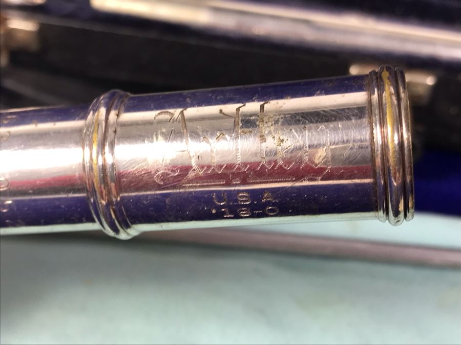 Vintage Artley Flute With Carrying Case Musical Instrument [Photo 6]