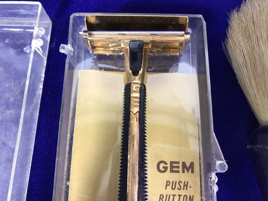 Set Of (4) Vintage Shaving Brushes And Vintage New GEM Razor [Photo 6]
