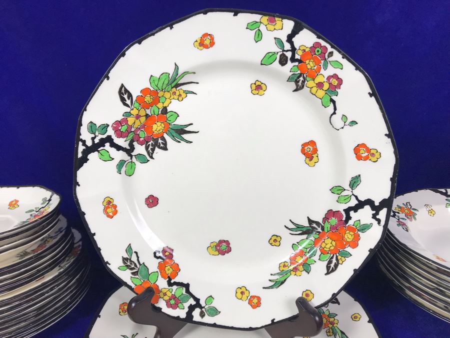 Vintage Royal Doulton China Set 'Woburn' Asian Pattern Made In England Apx 35+ Pieces [Photo 5]
