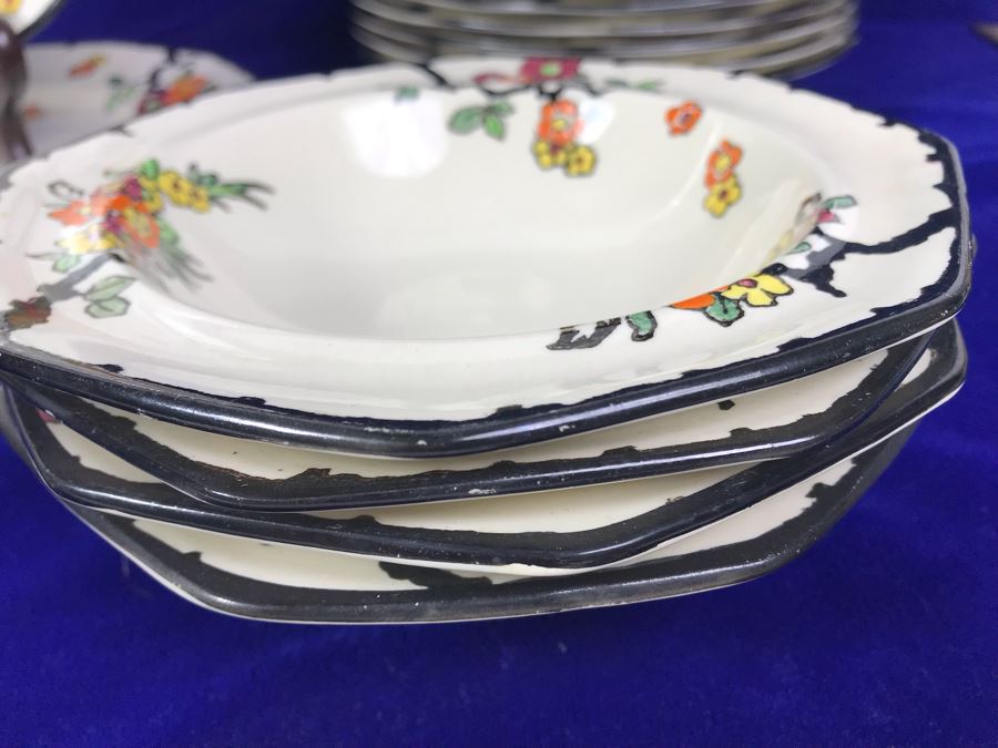 Vintage Royal Doulton China Set 'Woburn' Asian Pattern Made In England Apx 35+ Pieces [Photo 11]
