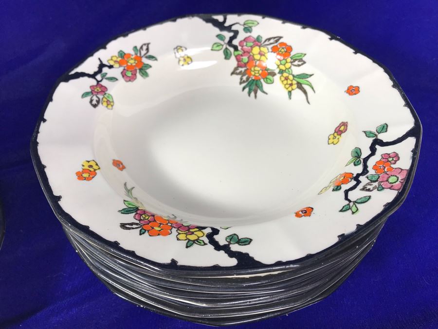 Vintage Royal Doulton China Set 'Woburn' Asian Pattern Made In England Apx 35+ Pieces [Photo 12]
