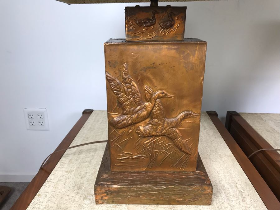 Pair Of Vintage Copper Embossed Table Lamps Decorated With Wildlife Ducks [Photo 3]