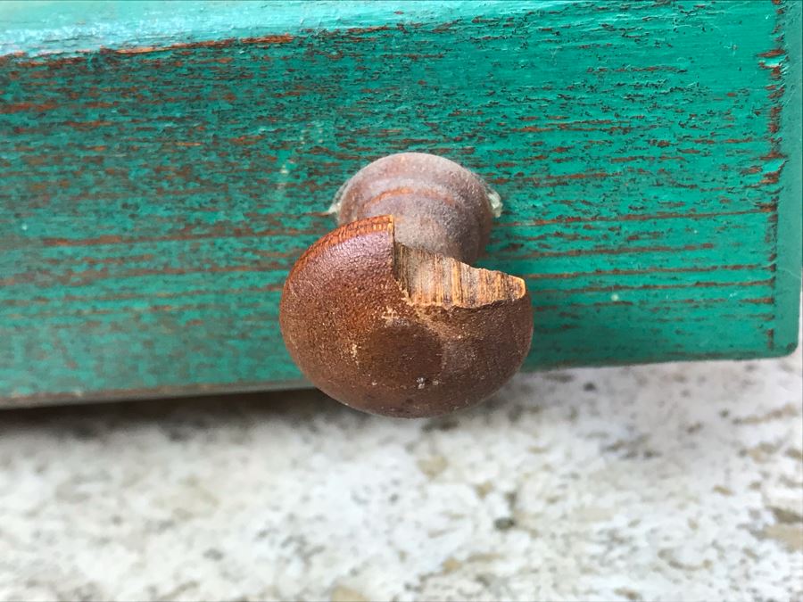 Vintage Wooden Mini Wooden Dresser Lamp With 3-Drawers - One Pull Has Chip [Photo 6]