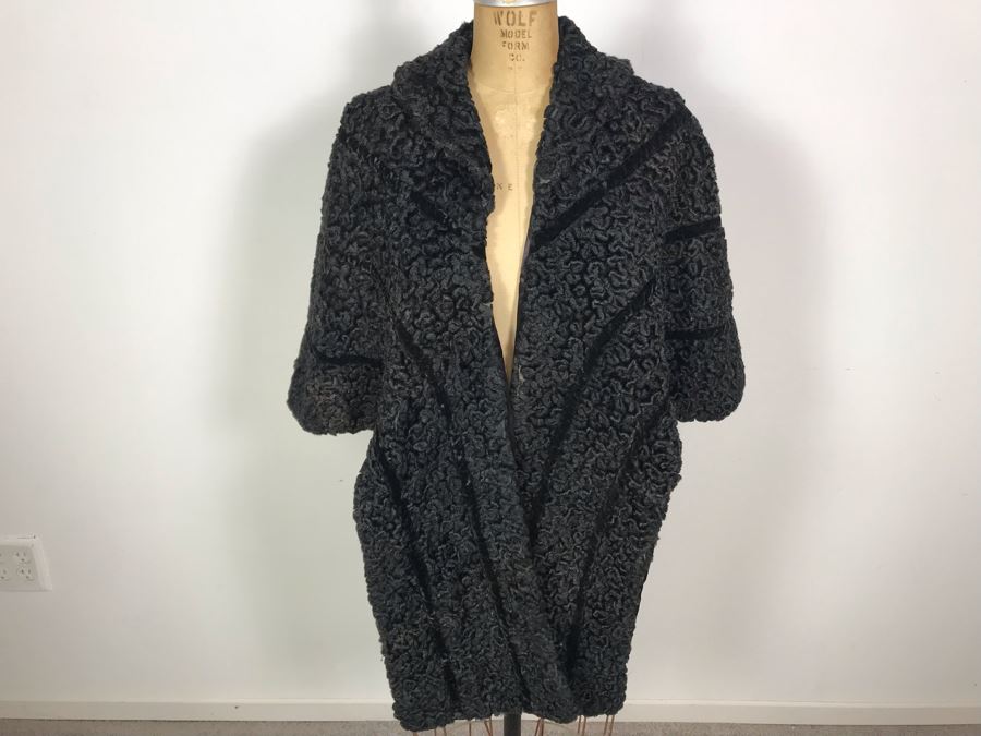 Vintage Livingston Bros Black Persian Lamb Coat Shawl Size M [Photo 2]