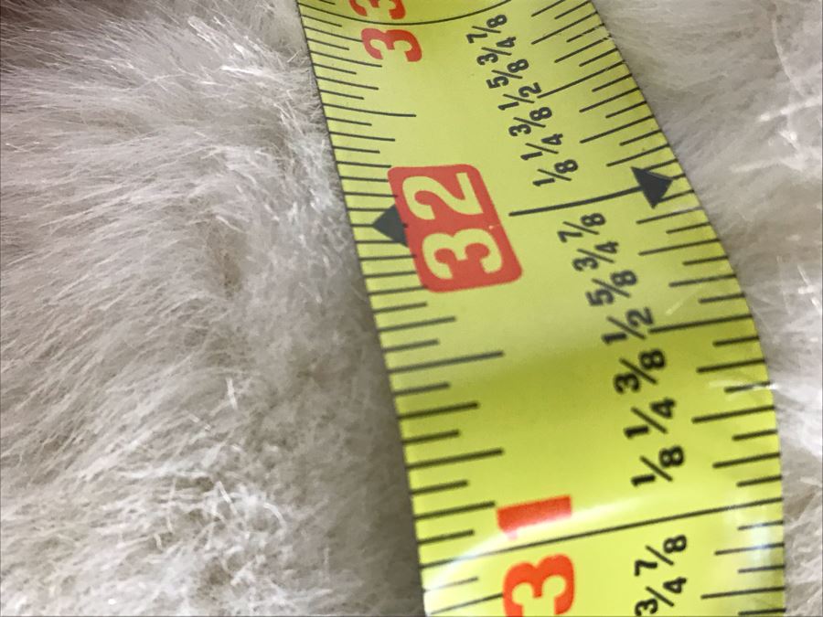 Vintage White Women's Faux Lambs Fur Coat 32'L - 16' Sleeve Length [Photo 14]