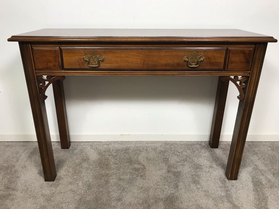 Lane Console Entry Table 39'W X 14'D X 27'H