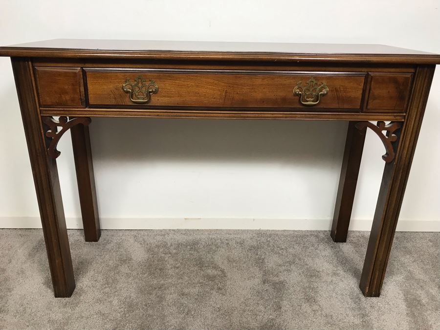 Lane Console Entry Table 39'W X 14'D X 27'H [Photo 3]