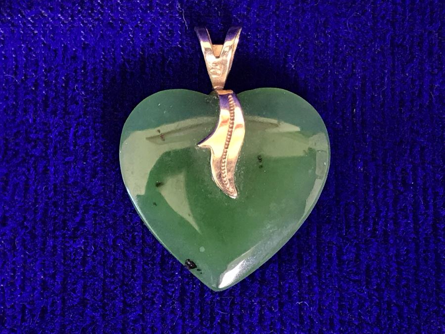 Jade Stone Heart Pendant With 14K Bale 3g [Photo 2]