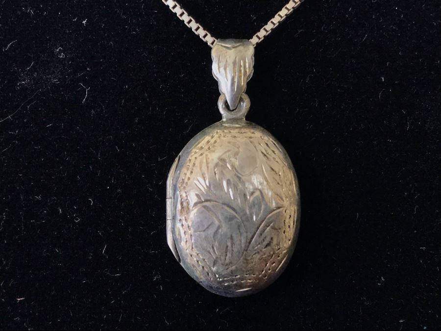 Vintage Sterling Silver Hand Engraved Locket Pendant With Sterling ...