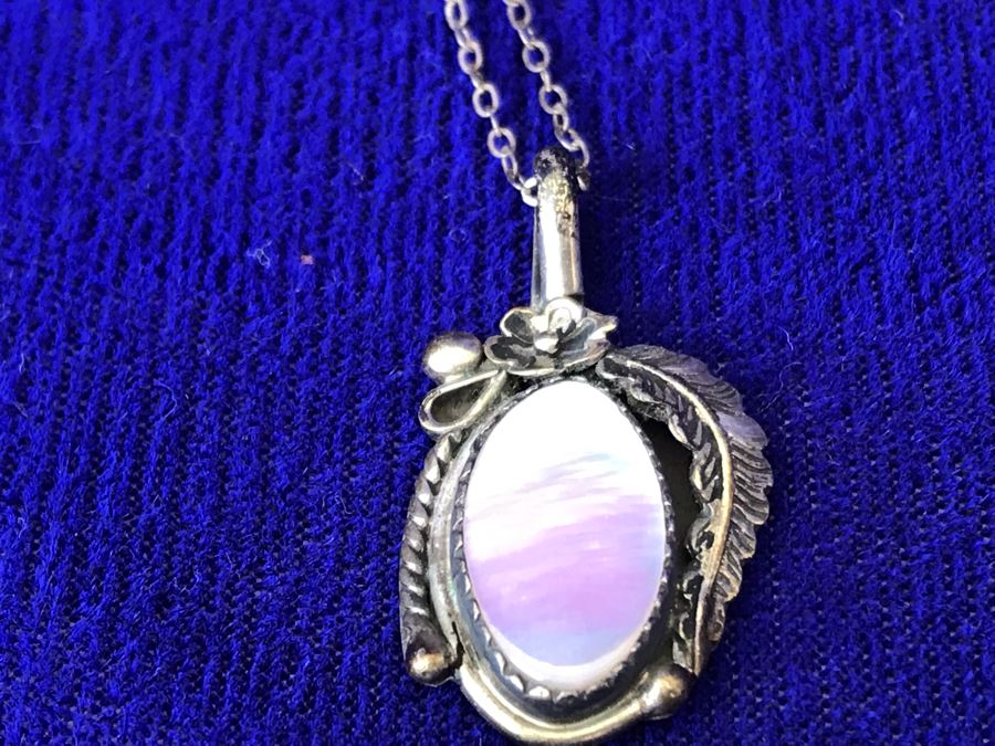 Vintage Sterling Silver Pendant With 18' Sterling Silver Chain Necklace 3.7g [Photo 3]