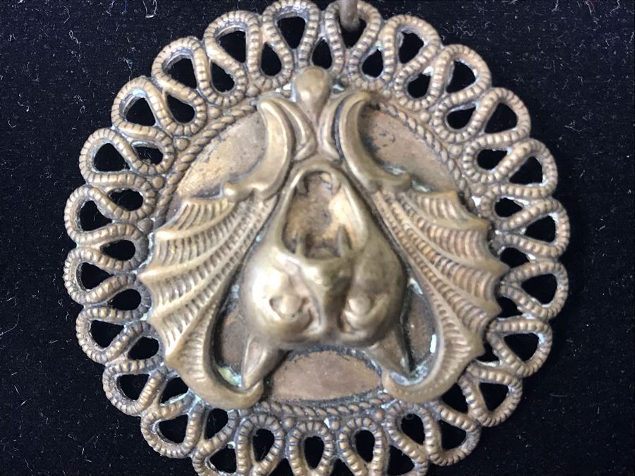 Vintage Bat Pendant Necklace [Photo 4]