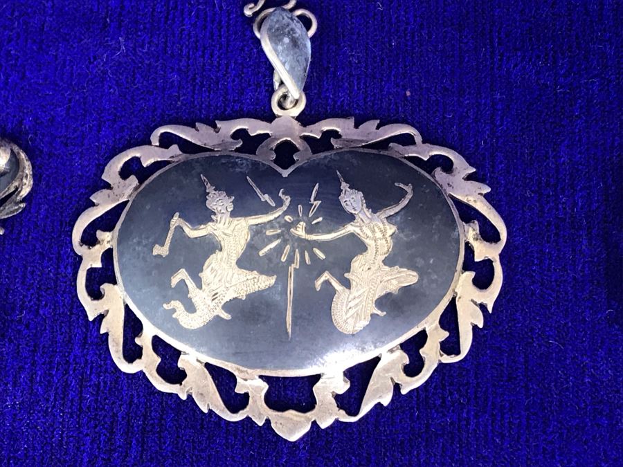 Vintage SIAM Sterling Silver Jewelry: Pendant, Brooch Pin, Bracelet and Pair Of Clip On Earrings 36g TW [Photo 8]