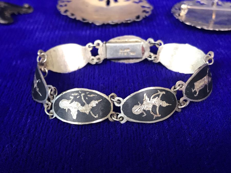 Vintage SIAM Sterling Silver Jewelry: Pendant, Brooch Pin, Bracelet and Pair Of Clip On Earrings 36g TW [Photo 15]