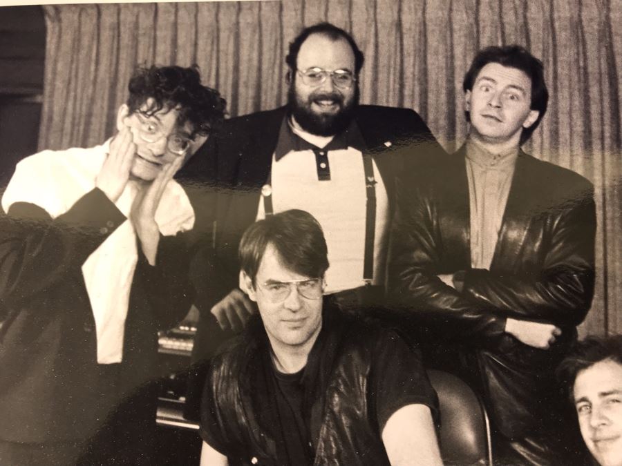 Vintage 8 X 10 Photograph Of Dan Aykroyd With Rock Band DEVO And Robert K. Weiss [Photo 3]