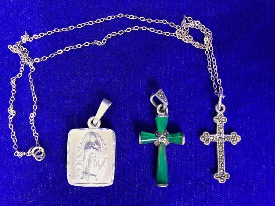 (3) Sterling Silver Religious Pendants And Sterling Silver Chain Necklace 7.9g [Photo 2]