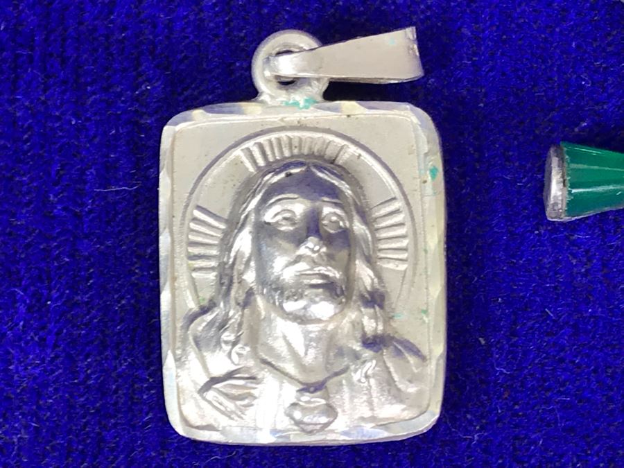 (3) Sterling Silver Religious Pendants And Sterling Silver Chain Necklace 7.9g [Photo 8]