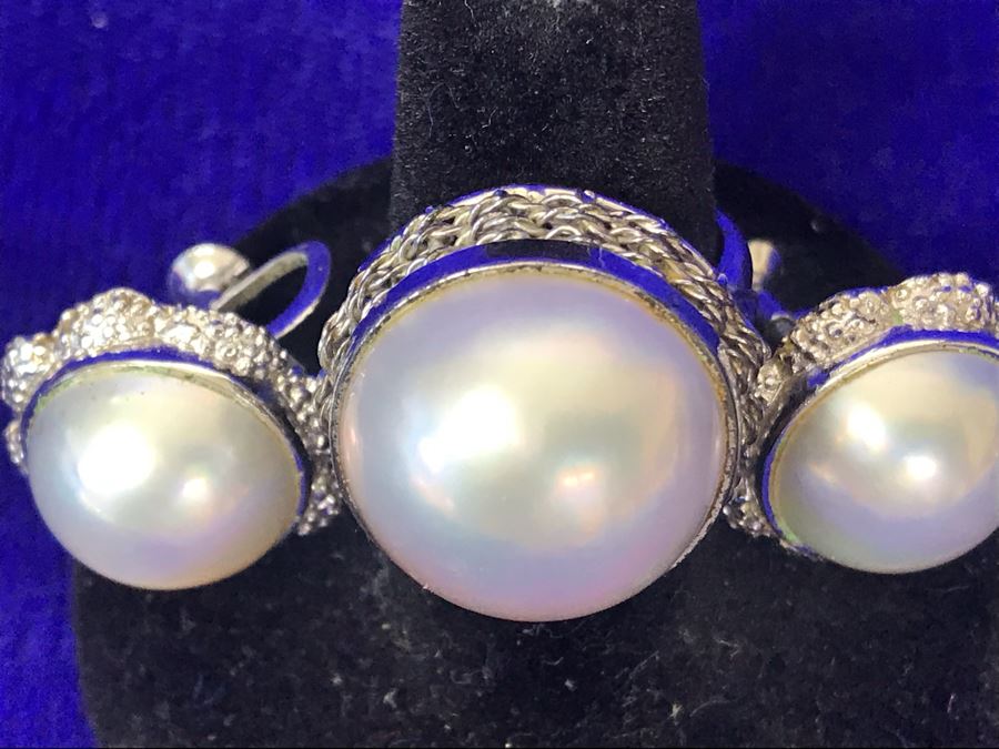 JUST ADDED - Vintage Silver Ring Size 7.25 With Matching Screw Back Earrings [Photo 4]