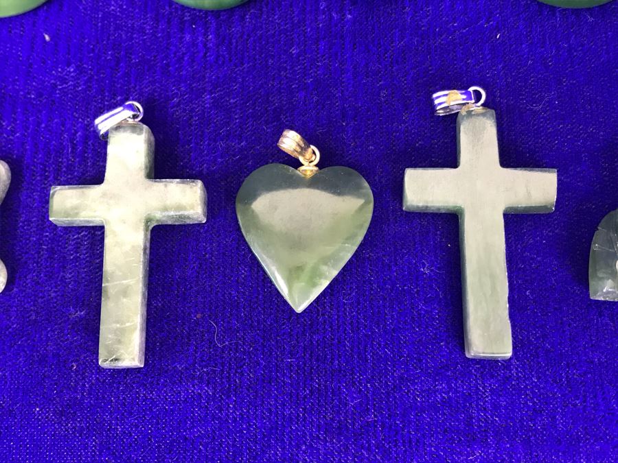 JUST ADDED - Various Pendants And Rings Including Carved Jade Pendants Some With 18K Gold Bales [Photo 6]