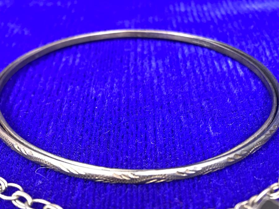 JUST ADDED - Asian Sterling Silver Charm Bracelet And Sterling Silver Bracelet 20.7g [Photo 9]