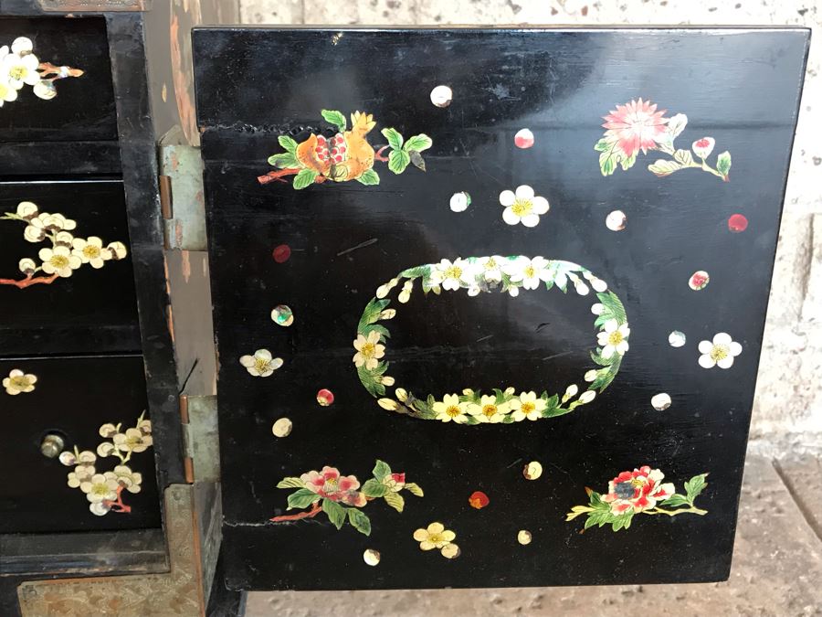 Stunning Antique Japanese Mother Of Pearl Inlay Tansu Chest Cabinet - See Details [Photo 21]